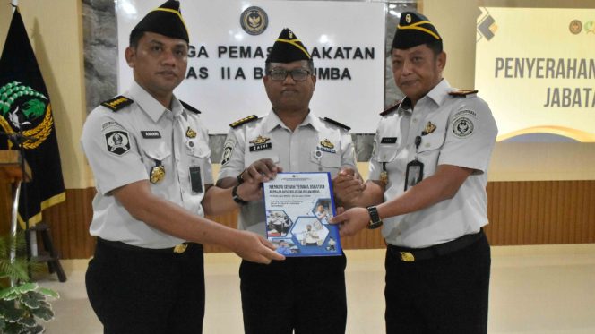 					Sertijab di Aula Lapas Bulukumba Disaksikan oleh Kepala BPPP Kanwil Ditjenpas Sulawesi Selatan, Mutzaini. (Foto: Ist)