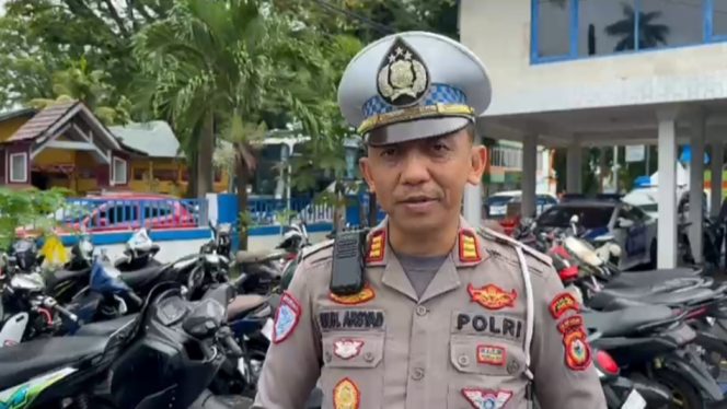					Puluhan Kendaraan yang Terjaring Operasi KRYD di Halaman Kantor Satlantas Polres Parepare. (Foto: Berita.News/ Wahyu)