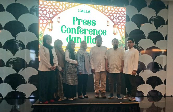 					Press Conference Lembaga Amil Zakat (LAZ) Hadji Kalla bersama awak media di Lobby Wisma Kalla (dok.)