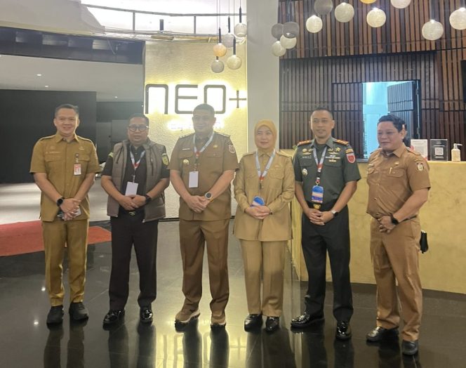 					Wali Kota dan Wakil Wali Kota Makassar Munafri Arifuddin dan Aliyah Mustika hadiri Rakornas Pusat dan Daerah di Bogor (dok)