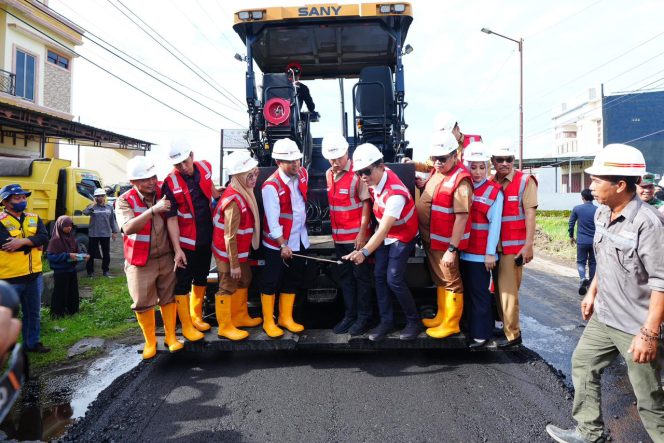 					Gubernur Sulsel Andi Sudirman Sulaiman (dok)