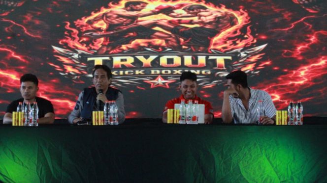 					Pelaksanaan Technical Meeting dan Press Conference Event Try Out Kick Boxing di Parepare. (Foto: Ist)