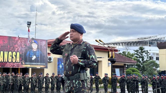 					Brimob Polda Sulsel Gelar Upacara Hari Kesadaran Nasional di Makassar. (Foto: Ist)