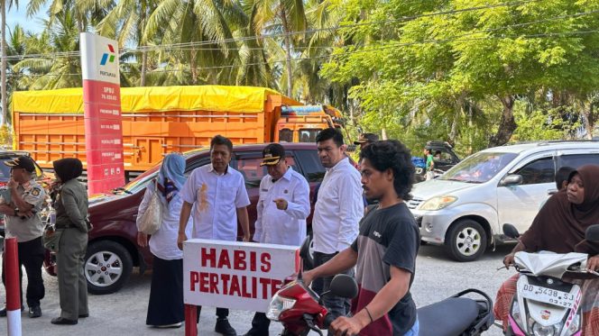 					Satuan Intelkam dan Satuan Reserse Kriminal Sidak ke sejumlah APMS di Selayar. (Foto: Ist)