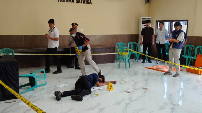 					Satreskrim menggelar pelatihan Coaching Clinic di Aula Parama Satwika Mapolres Sinjai. (Foto: Ist)