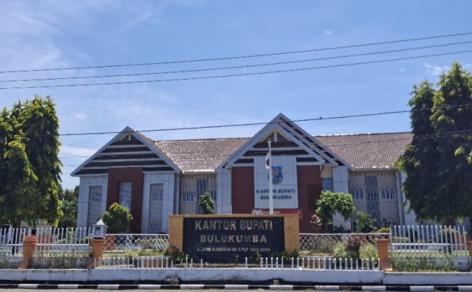 					Kantor Bupati Bulukumba. [Foto: Berita.News/ Syarif]