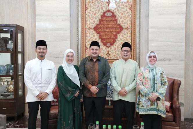 					Munafri Arifuddin sowan ke Kediaman para Wali Kota Makassar pada masanya seperti Andi Herry hingga Danny Pomanto (dok)