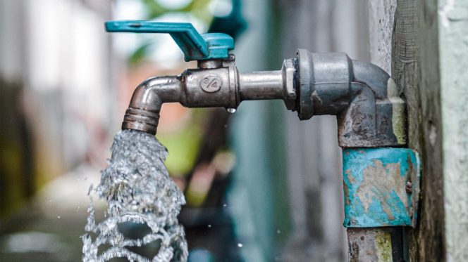 					Warga Lingkungan Babara dan Caile Keluhkan Ketersediaan Air Bersih. [Foto: Ilsutrasi/ Int]