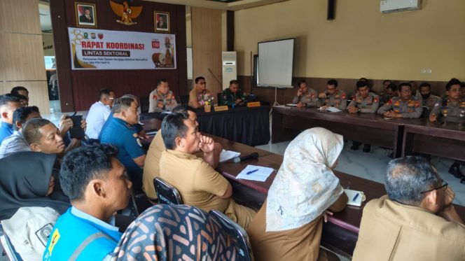 					Kapolres Sinjai AKBP Jamal Fathur Rakhman Pimpin Rakor Lintas Sektoral dalam rangka kesiapan pelaksanaan Operasi Ketupat 2026. [Foto: Ist]