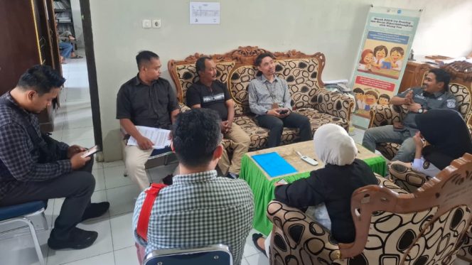 					Tim pengawasan diterjunkan langsung ke lapangan memantau pelaksanaan Coktas dalam rangka PDPB Triwulan I Tahun 2026. [Foto: Ist/ Bawaslu Bulukumba]