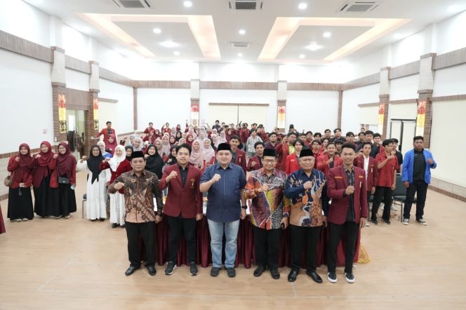 					Wali Kota Munafri saat membuka Darul Arqam Madya (DAM) Pelatihan Instruktur Dasar (PID) Pengurus Cabang (PC) IMM Kota Makassar (dok)