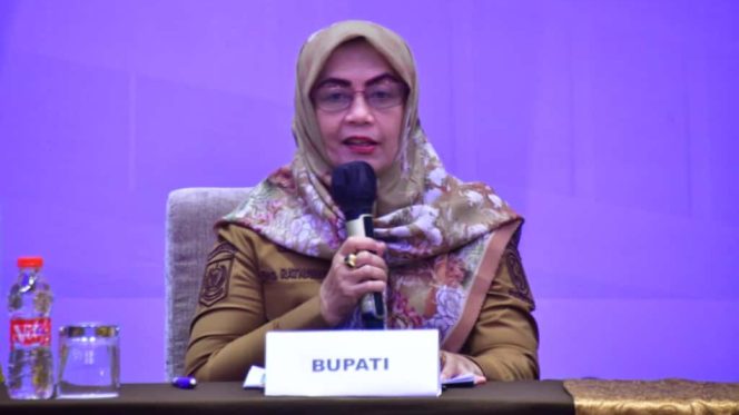 					Bupati Sinjai, Hj. Ratnawati Arif. [Foto: Ist]