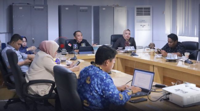 Rapat Dengar Pendapat yang digelar Komisi IV Terkait Polemik Pemadaman Listrik di RSUD Bulukumba. [Foto: Ist]