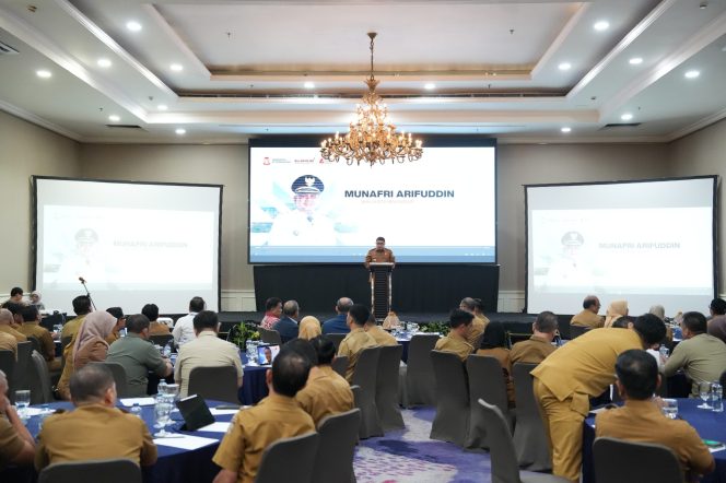 					Wali Kota Munafri Arifuddin di kegiatan implementasi Sistem Akuntabilitas Kinerja Instansi Pemerintah (SAKIP) Kota Makassar, yang digelar di Hotel Arya Duta Makassar