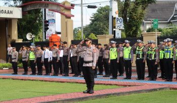 Personel Polres Maros lakukan apel siaga kawal MTQ Sulsel 2026. Foto: Ist