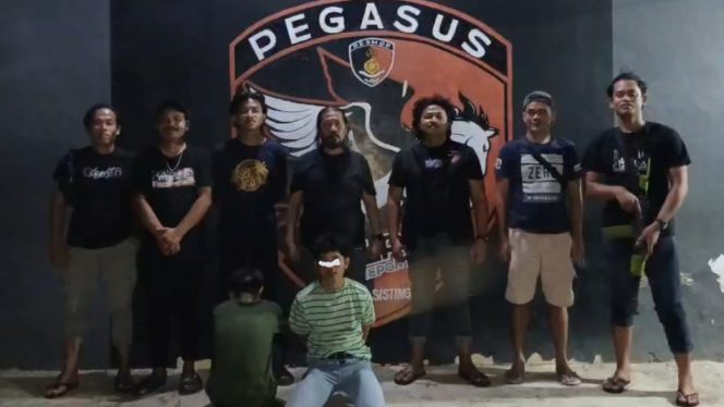 					Kedua Terduga Pelaku Penganiayaan Diamankan Tim Pegasus Satreskrim Polres Jeneponto. [Foto: Ist]