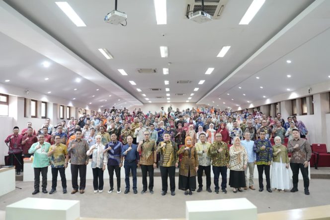 					Wali Kota Makassar Munafri Arifuddin bersama Kepala SKPD. Foto: Ist