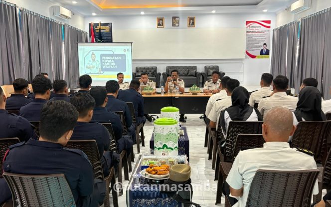					Rutan) Kelas IIB Masamba menggelar kegiatan penguatan tugas pokok dan fungsi (tupoksi) bagi seluruh pegawai di Aula Rutan Masamba, Kamis (23/4). Dok