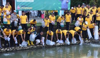 Polres Maros sebar ribuan benih ikan. Dok
