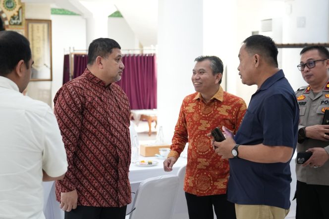 					Wali Kota Makassar, Appi hadiri rakor terkait hari buruh. Dok