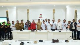 Munafri saat menerima audiensi Asosiasi Pengusaha Indonesia (Apindo) serta sejumlah serikat pekerja/buruh Kota Makassar di Balai Kota Makassar, Selasa (28/4/2026). Ist
