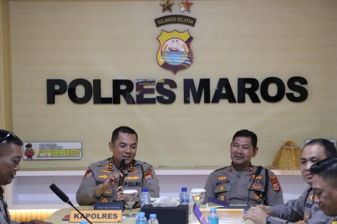 					Kapolres Maros AKBP Douglas Mahendrajaya berikan arahan terkait may day. Ist