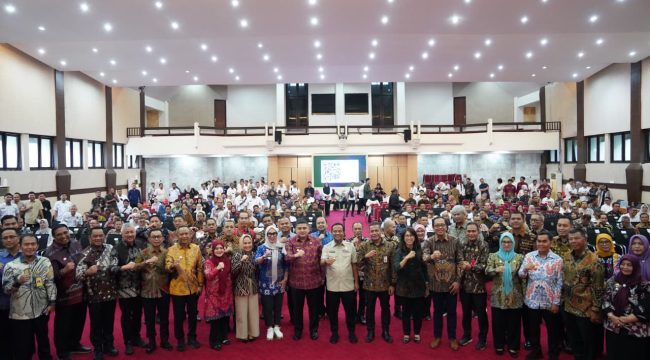 Wali Kota Makassar, Munafri Arifuddin, menghadiri Rapat Koordinasi (Rakor) Pencegahan Korupsi pada Pelayanan Publik Bidang Pertanahan serta Optimalisasi Kerja Sama dengan Pemerintah Daerah Provinsi Sulawesi Selatan. Ist