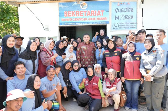 					Appi saat melakukan kunjungan lapangan di dua titik, Kamis (30/4/2026). Pertama di Kecamatan Tamalate, titik kedua di Kecamatan Wajo. Ist