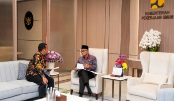 Gubernur Sulsel Andi Sudirman Sulaiman saat menemui Menteri PU RI Dody Hanggodo di Jakarta, beberapa waktu lalu (dok.)