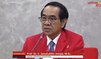 Rektor Unhas Prof Jamaluddin Jompa usai memantau hari pertama UTBK SNBT 2026 (dok)