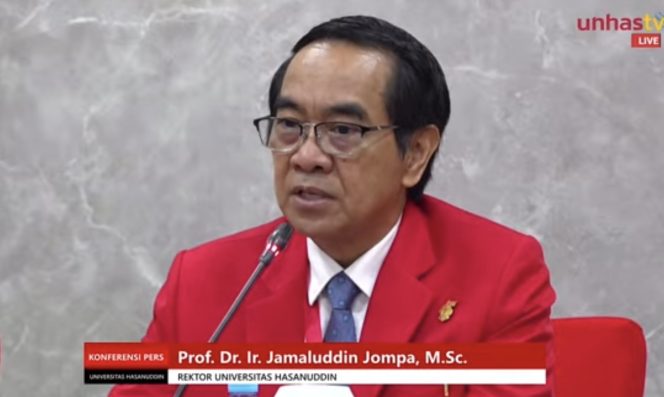 					Rektor Unhas Prof Jamaluddin Jompa usai memantau hari pertama UTBK SNBT 2026 (dok)