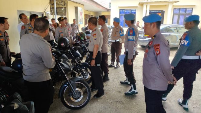 					Pemeriksaan Kendaraan Dinas Polres Sinjai. [Foto: Ist]
