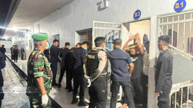 					Blok Hunian hingga Warga Binaan Lapas Palopo Digeledah Petugas. [Foto: Ist]