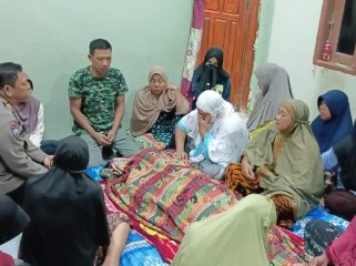 Jenazah Kahar Disemayamkan di Rumah Duka, di Bulujampi, Desa Gareccing. [Foto: Ist]