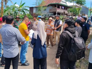 Majelis Hakim Pengadilan Negeri Jeneponto turun langsung ke lokasi dengan melakukan Pemeriksaan Setempat di Desa Gantarang. [Foto: Ist]