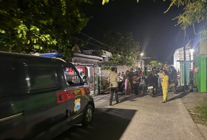 					Personel Polsek Rappocini lakukan patroli. Foto: Ist