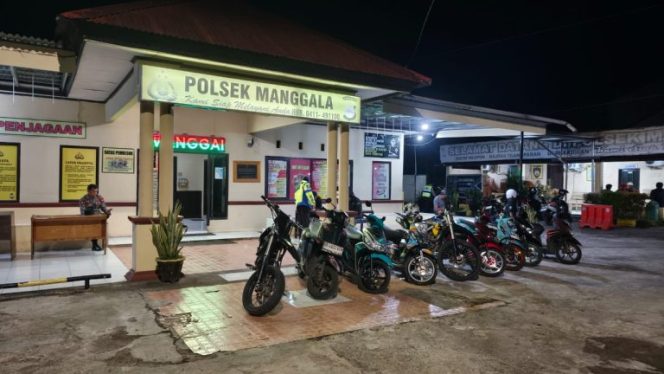					Polsek Manggala sita motor knalpot brong. Foto: Ist