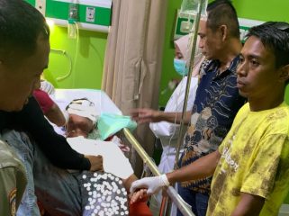 Salah Satu Korban Menjalani Perawatan Intensif di RSUD Sinjai. [Foto: Ist]