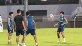 Sesi Training Official Jelang Laga PSM Makassar VS Persik Kediri. [Foto: Berita.News/ Wahyu]