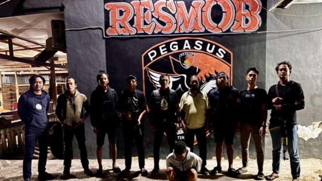 					Terduga Pelaku Diamankan di Mapolres Jeneponto. [Foto: Ist]