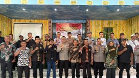 FKPM Abbulo Sibatang Kecamatan Tellulimpoe Dikukuhkan Kapolres Sinjai. [Foto: Ist]