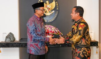 Gubernur Sulsel Andi Sudirman saat menemui Menteri PU RI di Jakarta (dok.)