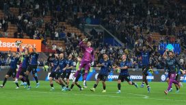 Selebrasi pemain Inter Milan usai mengalahkan Cagliari di lanjutan Serie A. (c) AP Photo/Luca Bruno