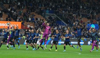 Selebrasi pemain Inter Milan usai mengalahkan Cagliari di lanjutan Serie A. (c) AP Photo/Luca Bruno