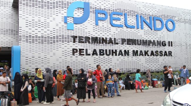 Suasana terminal penumpang Pelabuhan Makassar. Ist