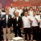 Pengurus Muaythai Indonesia Provinsi Sulawesi Selatan berfoto bersama usai pelaksanaan Musyawarah Provinsi (Musprov) di Hotel Khas, Makassar, Sabtu (2/5/2026). Foto : Ist