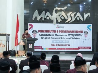 Wali Kota Makassar, guyur bonus kafilah MTQ Makassar. Ist