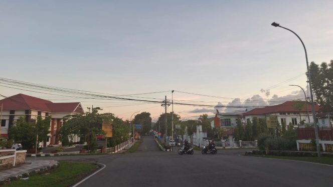 					PJU di Sepanjang Jalan Jenderal Sudirmam, Kecamatan Sinjai Utara. [Foto: Berita.News/ Thatang]