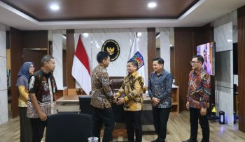 Wali Kota Parepare, Tasming Hamid Diterima Wamendagri Akhmad Wiyagus di Jakarta. [Foto: Ist]